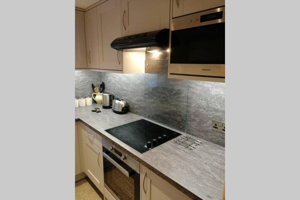 Pitlochry North Wing Apartment - Very Central エクステリア 写真
