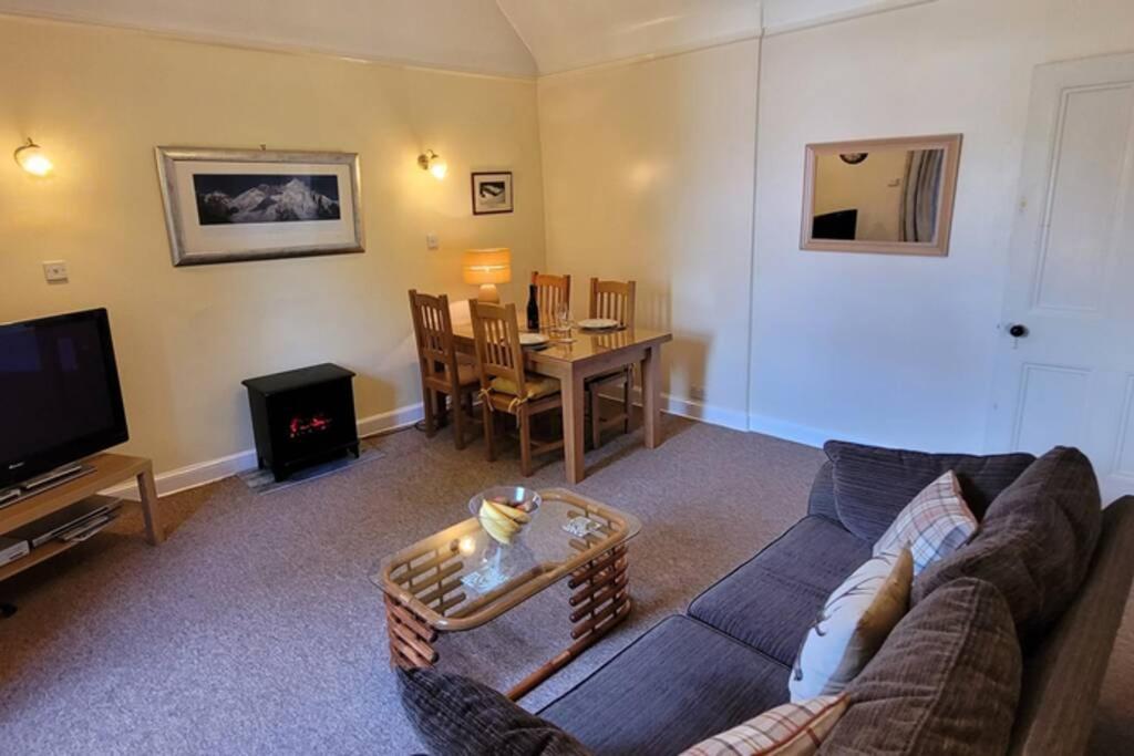 Pitlochry North Wing Apartment - Very Central エクステリア 写真